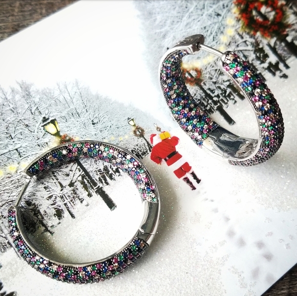 💎NEW💎GORGEOUS RAINBOW THICK HOOPS - Picture 2 of 8